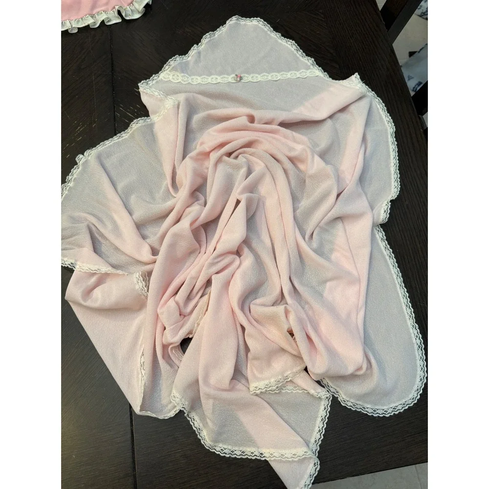 Vintage Style Pink Baby Receiving Blanket‎ Lace Trim Floral Rosette 32x32
